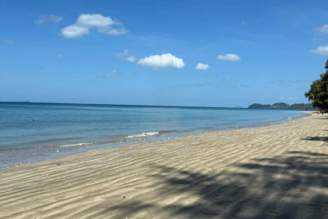 Stranden ved Koh Jum Beach Villas
